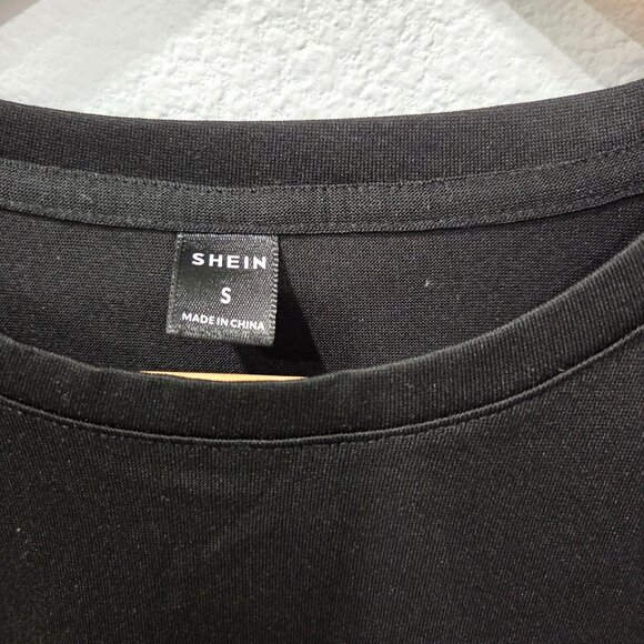 Shein Mens Black Graphic Tee with White Floral Design & Text Print Size S - Picture 4 of 8